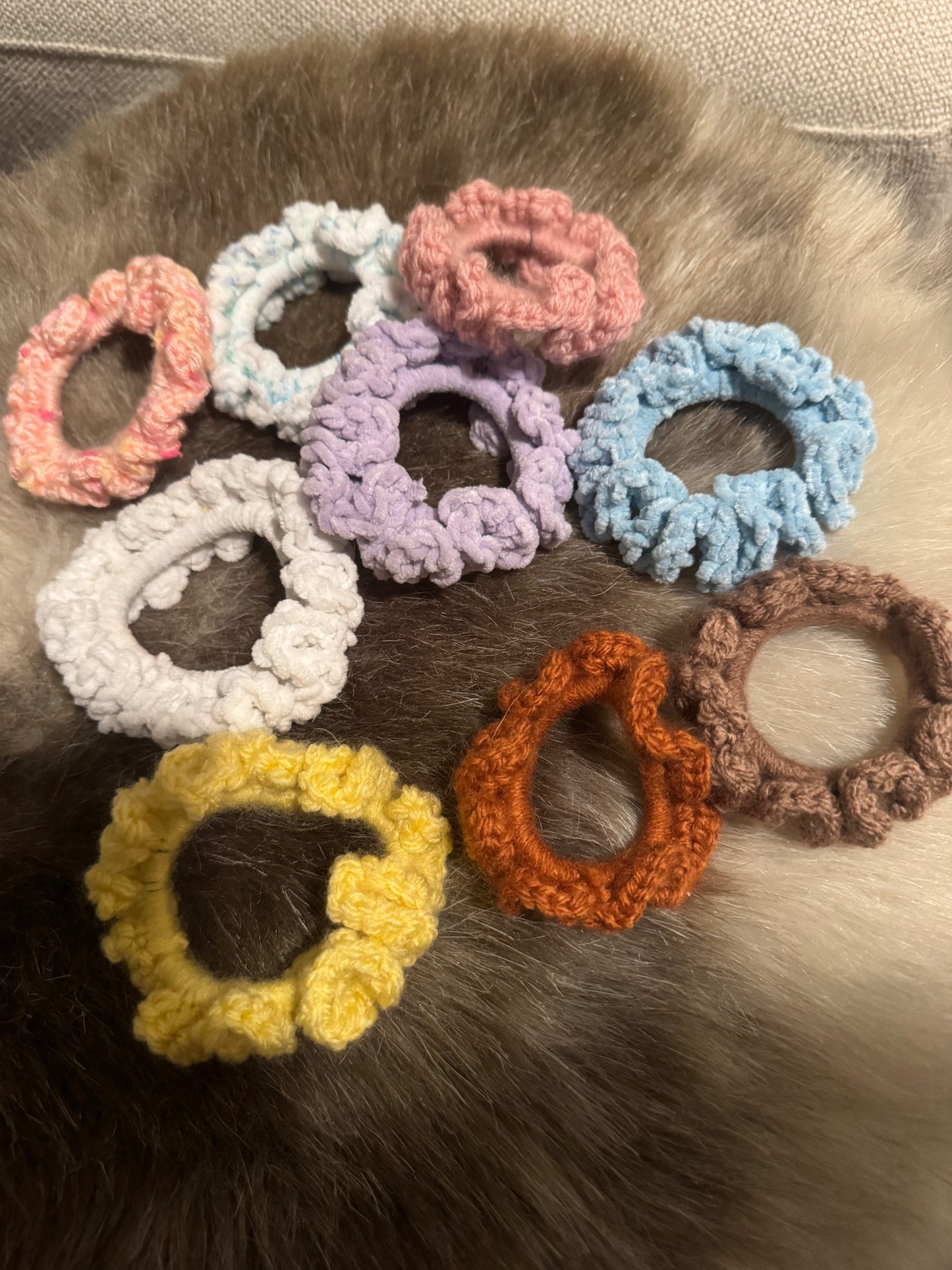 Hand crocheted scrunchies 1pk